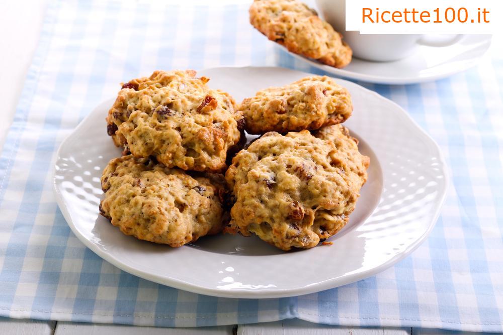 Biscotti d'avena con mela