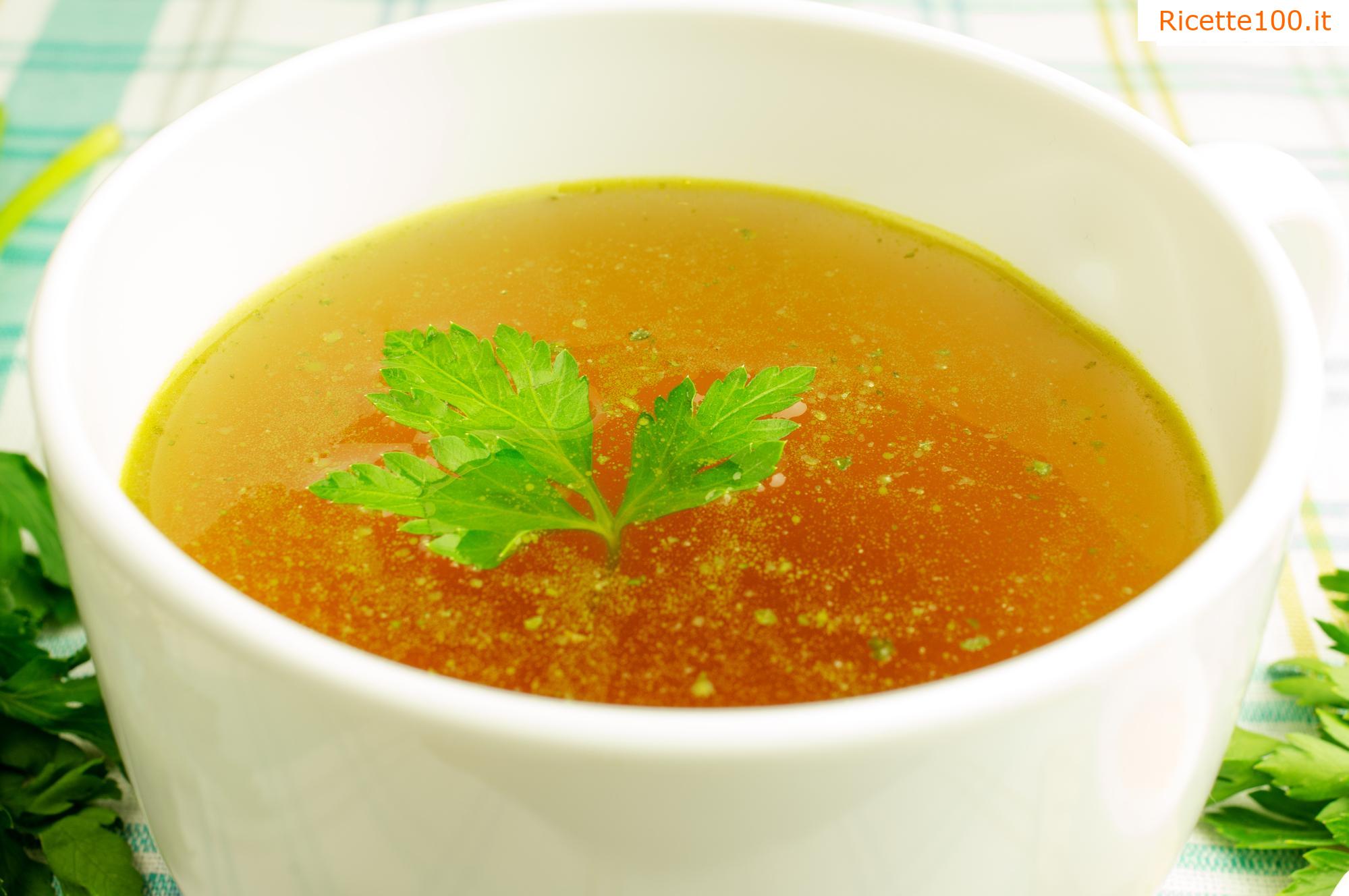 Brodo di coda di manzo