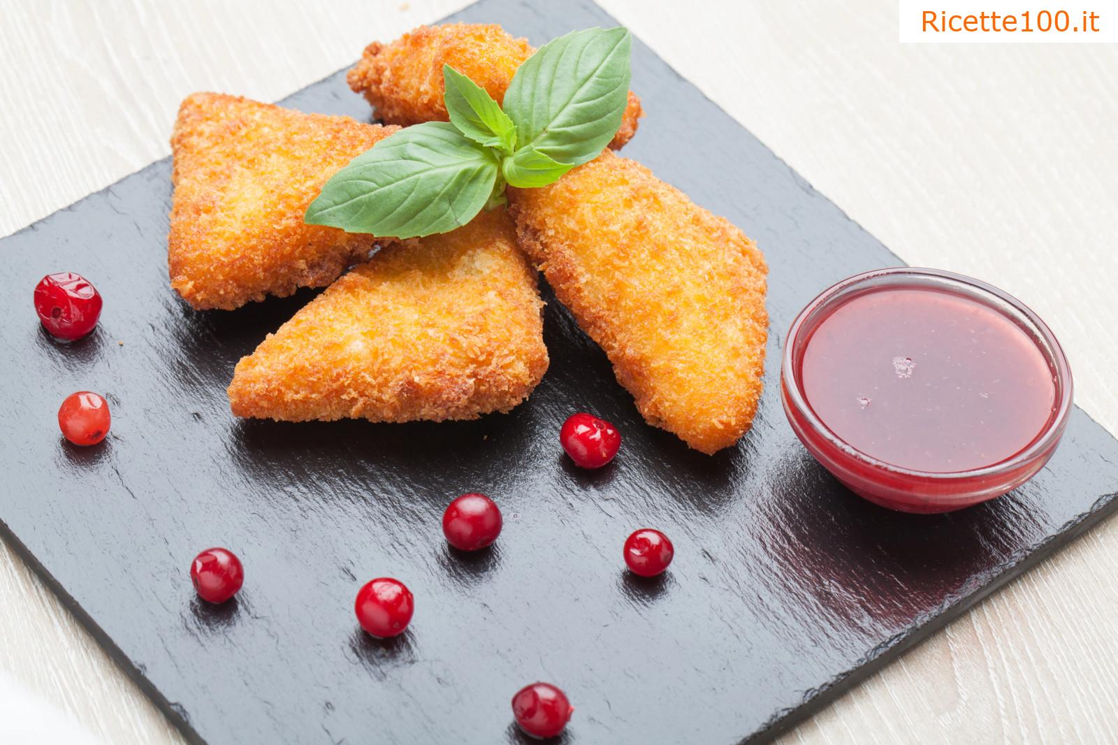 Formaggio fritto nella friggitrice ad aria