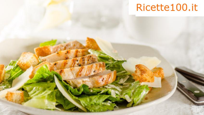Insalata Caesar con pollo