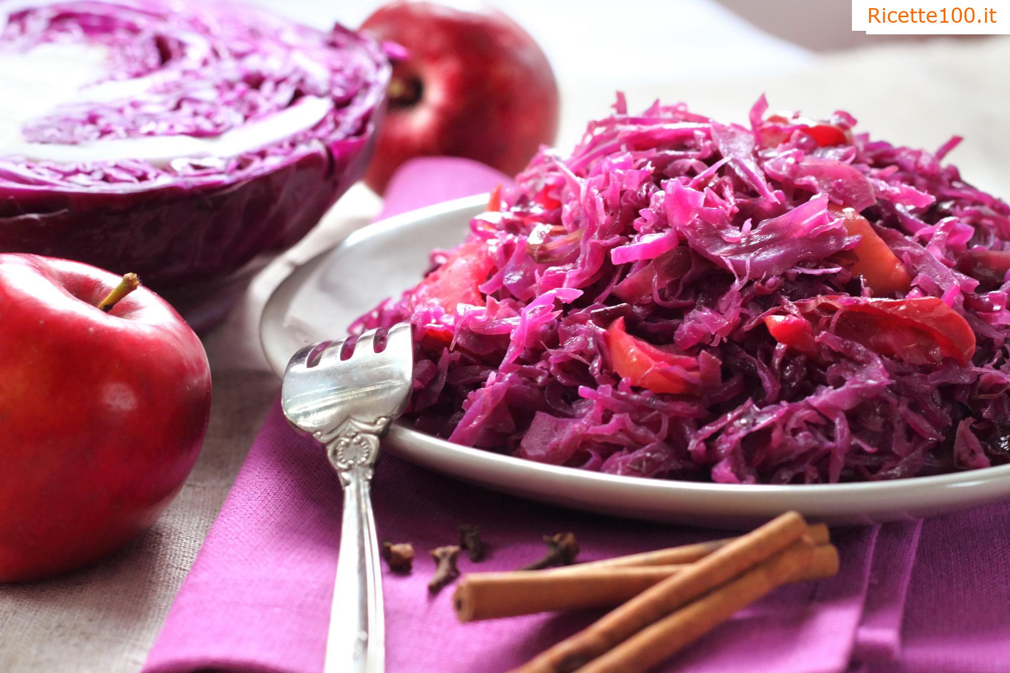 Insalata di cavolo con mele