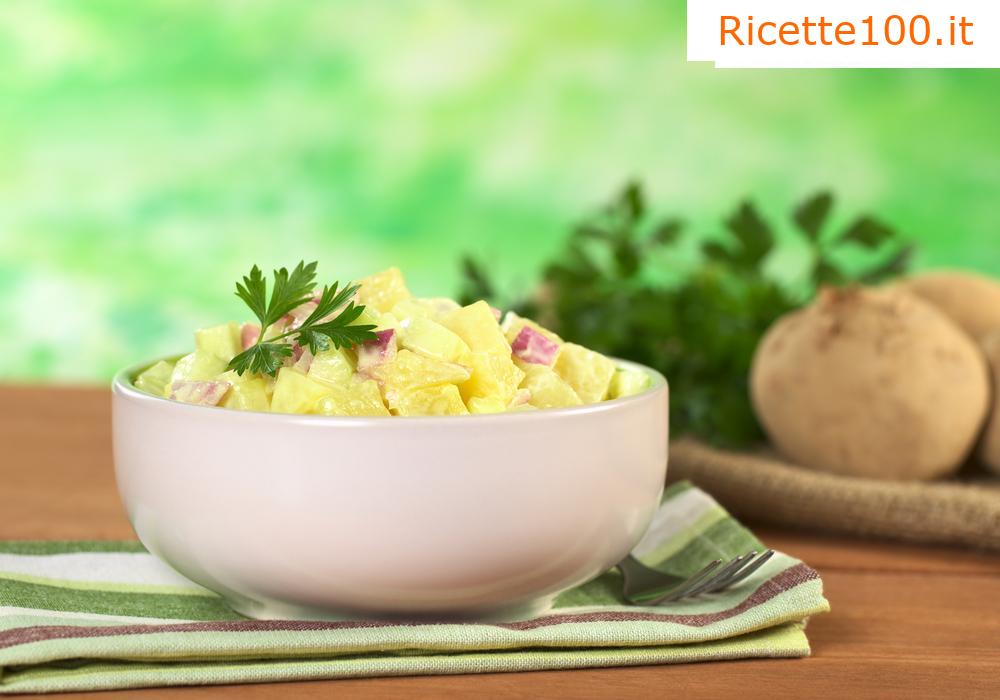 Insalata di patate semplice senza maionese