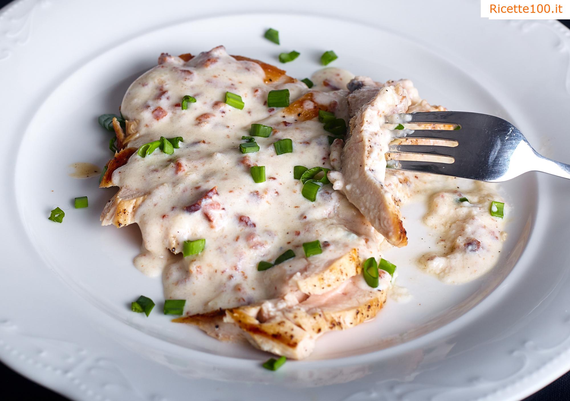 Petto di pollo con salsa di formaggio