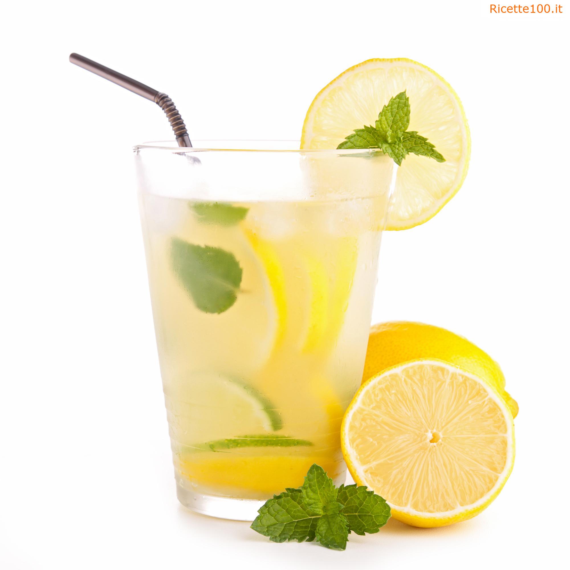 Rinfrescante limonata alla menta