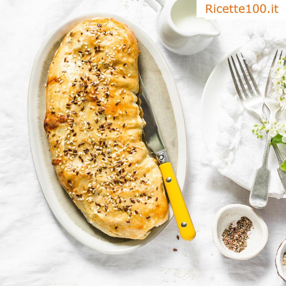 Strudel di cipolla in pasta sfoglia