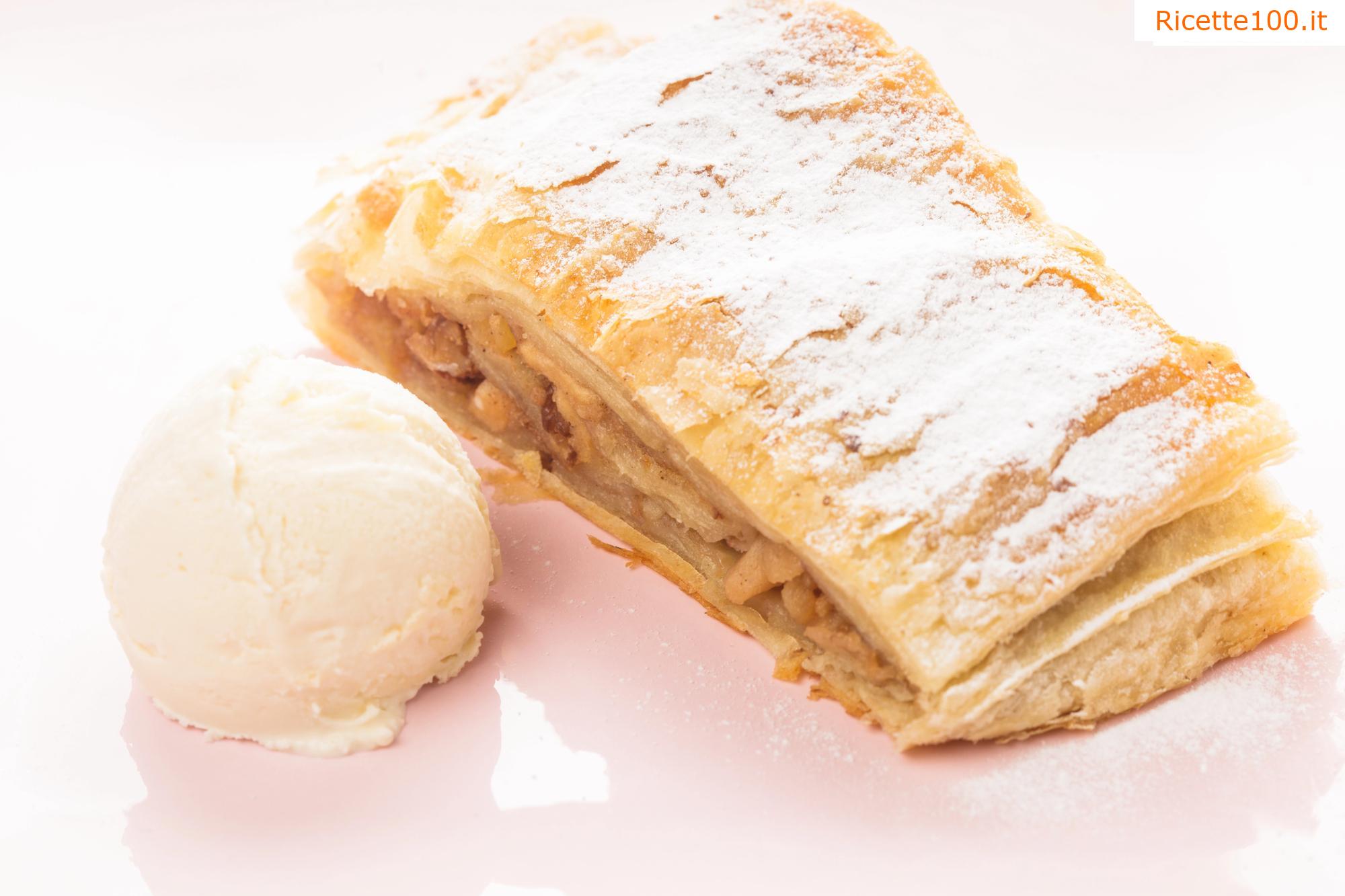 Strudel di mele con pasta di ricotta