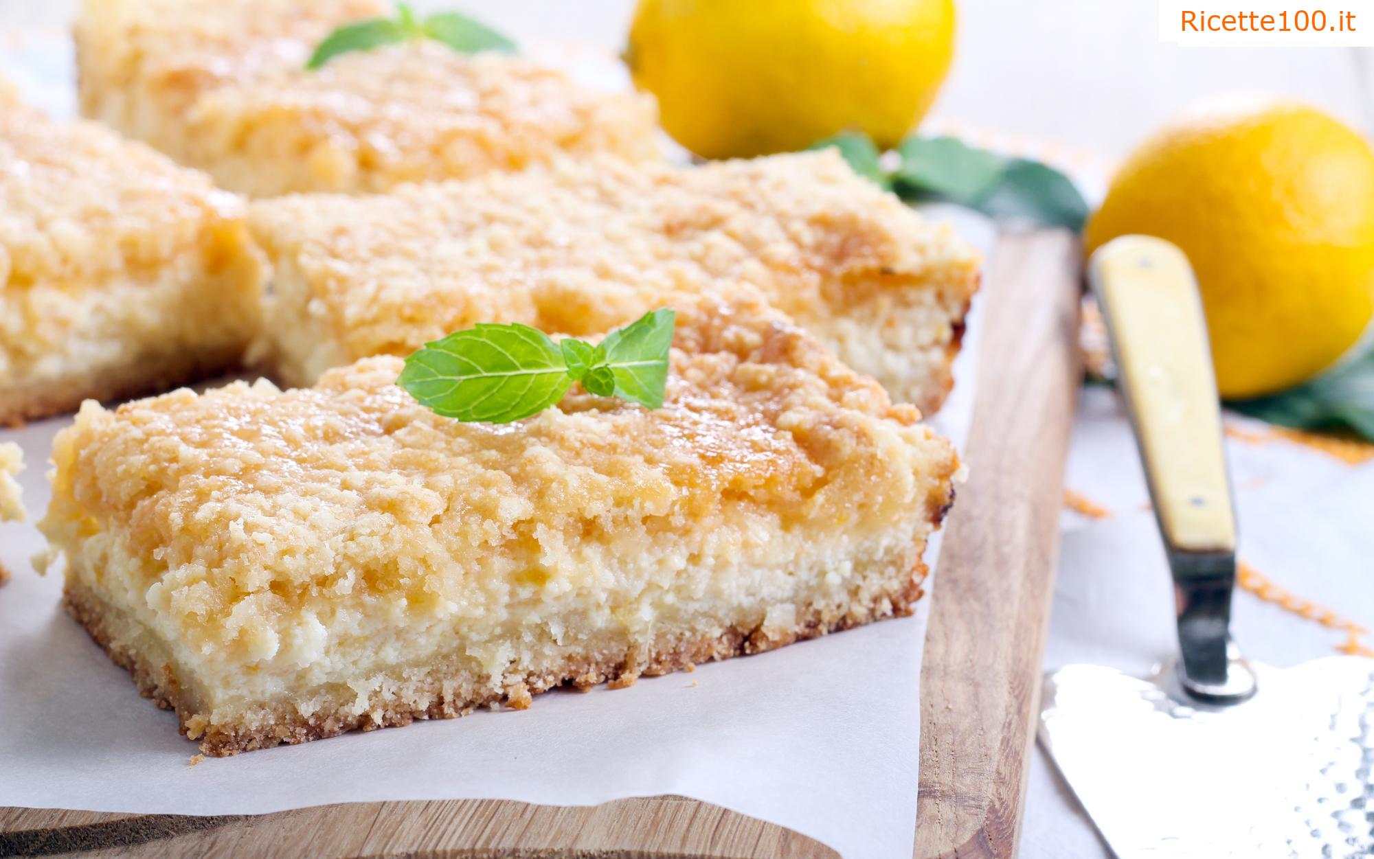 Torta di ricotta a strati in tazza