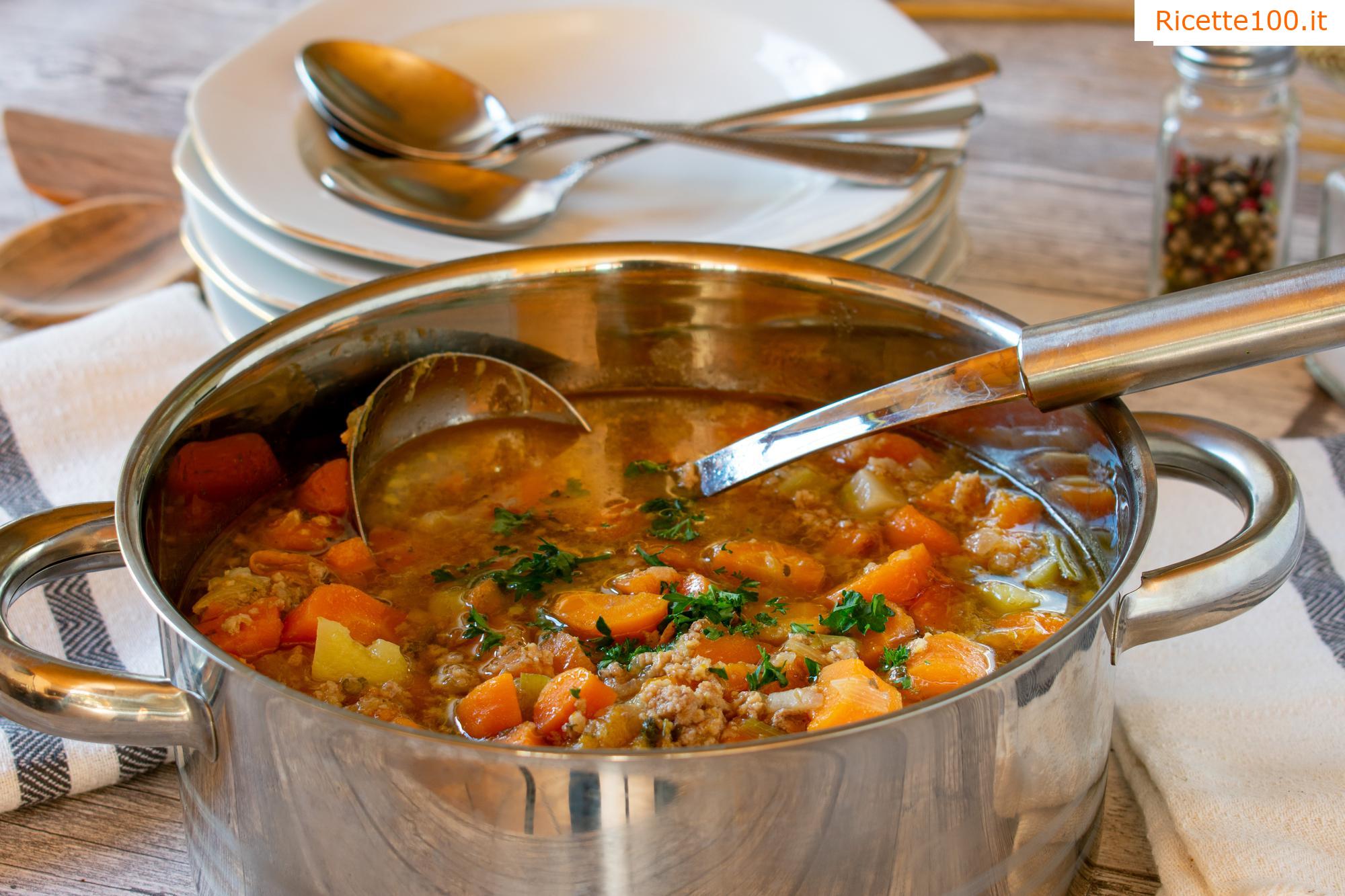 Zuppa di carne macinata