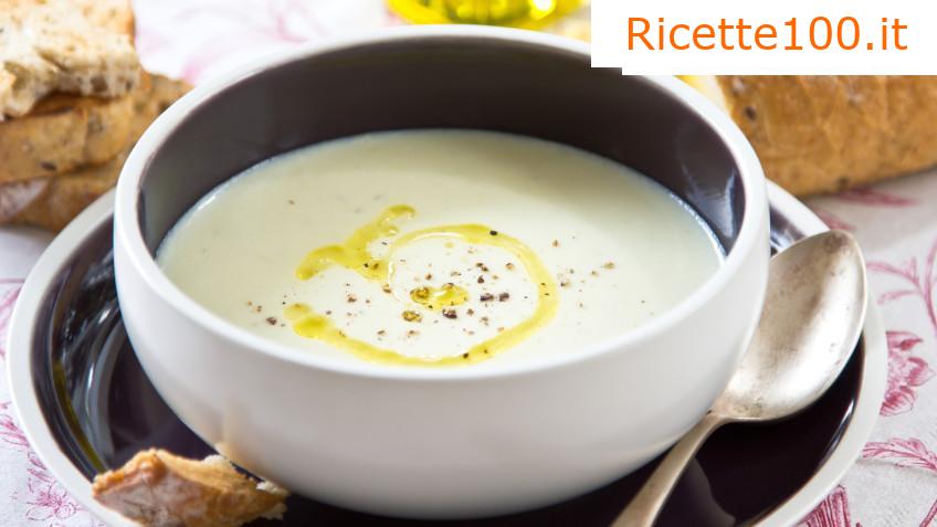 Zuppa di cavolfiore cremosa