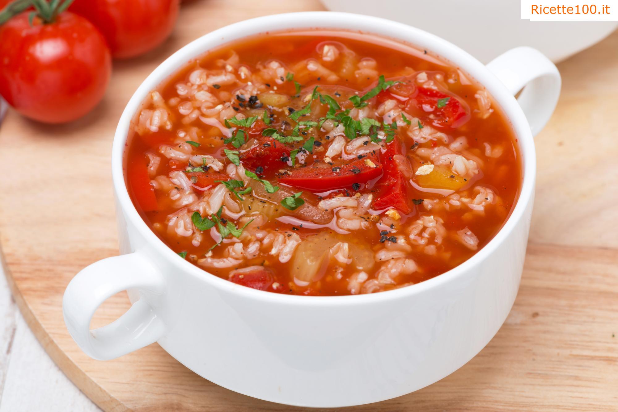 Zuppa di pomodoro con riso